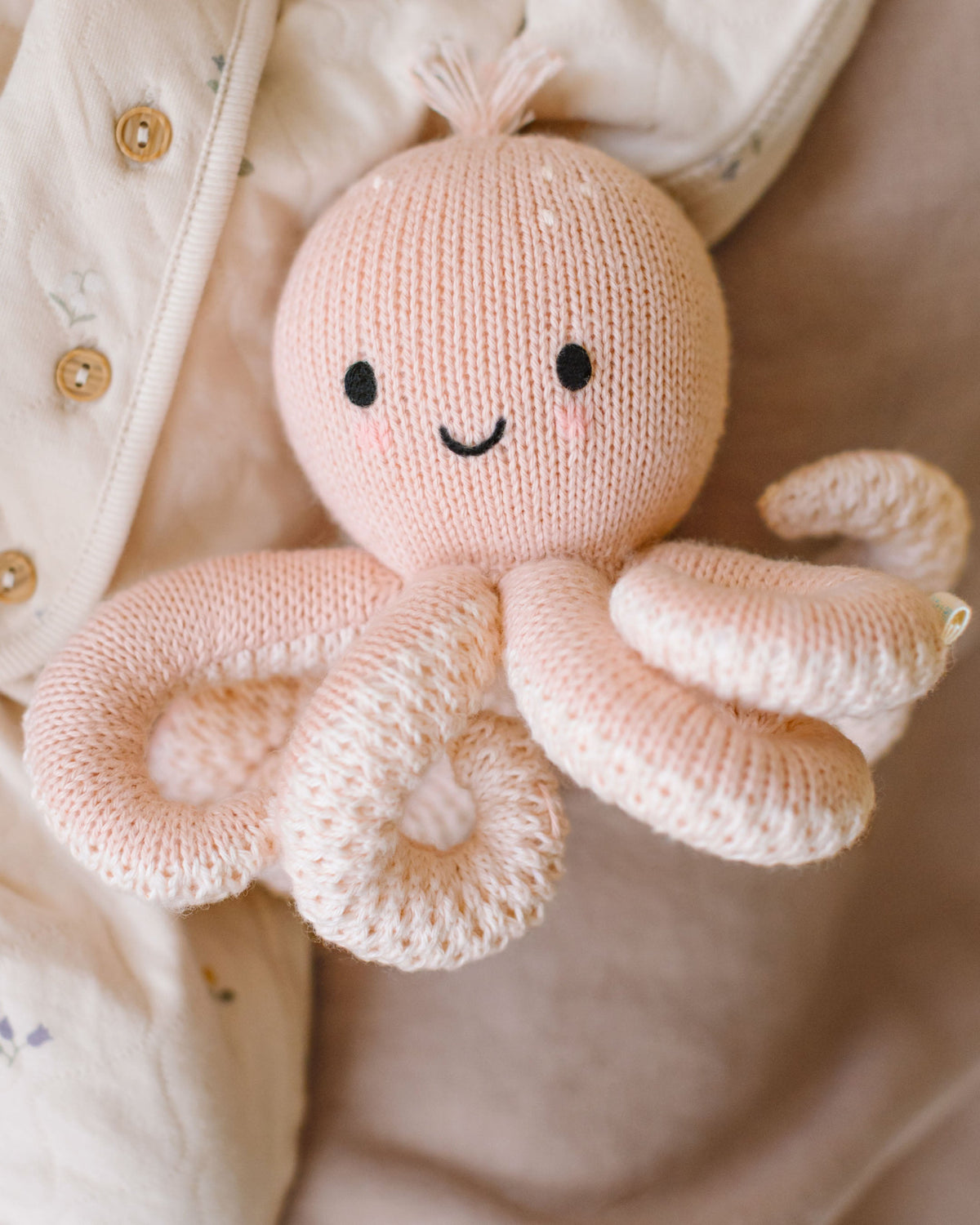 Baby octopus (soft coral pink)
