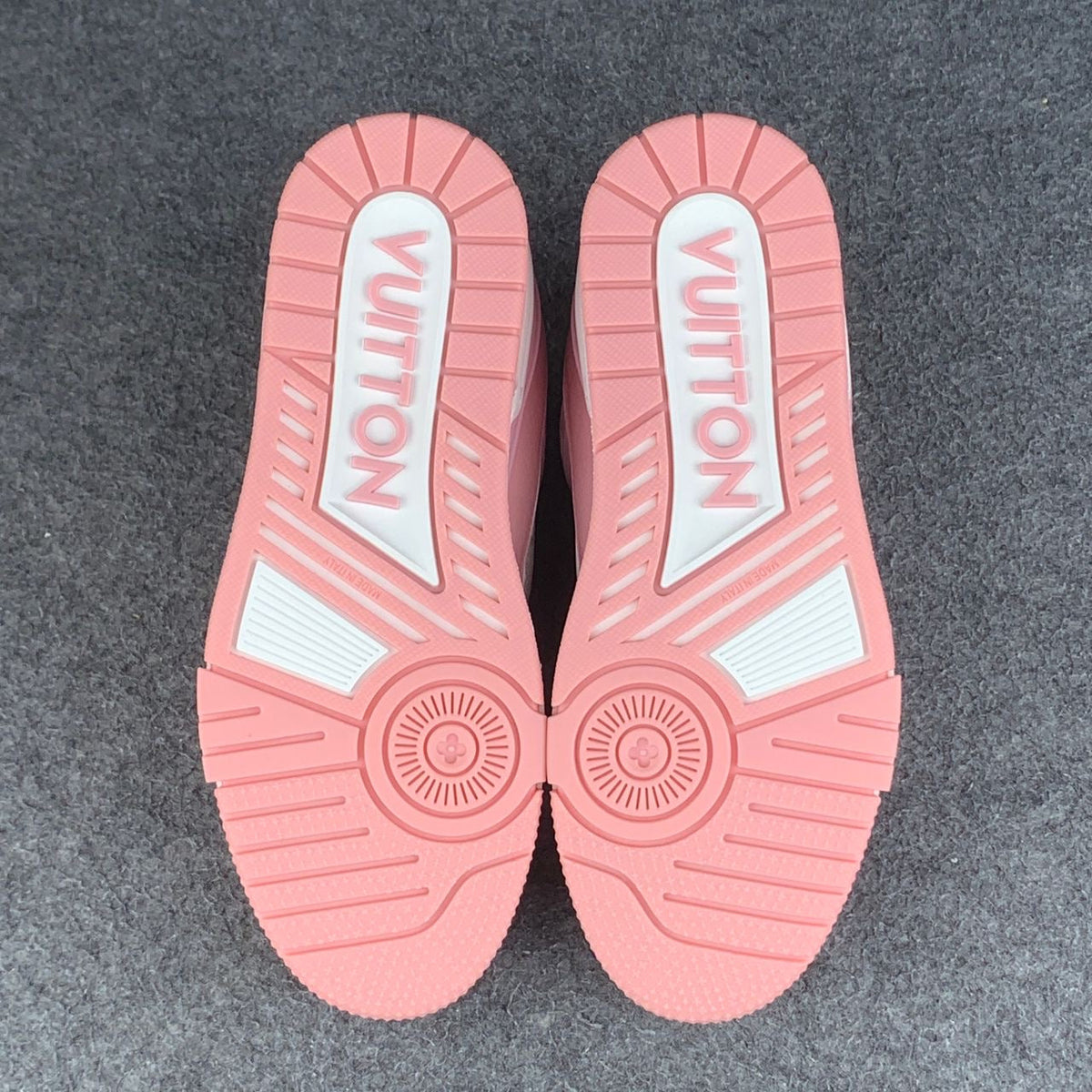 WMNS LV Trainer ‘Rose’