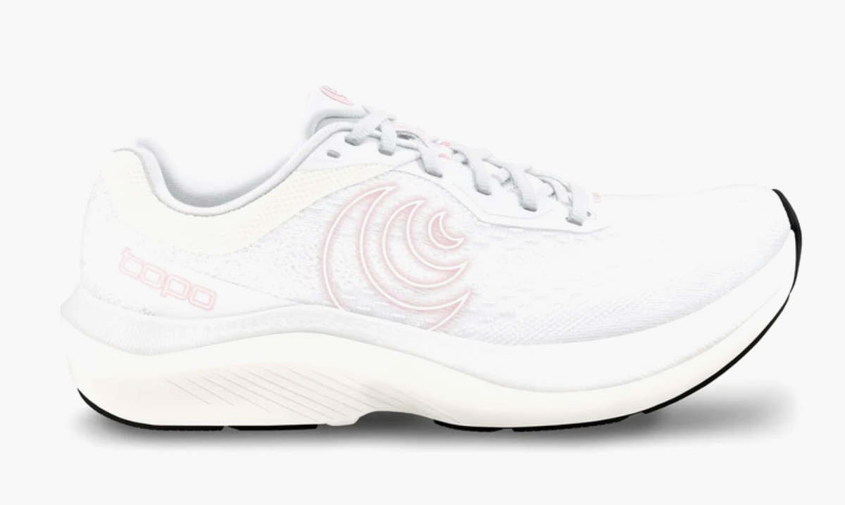 Women's Topo Magnifly 6
